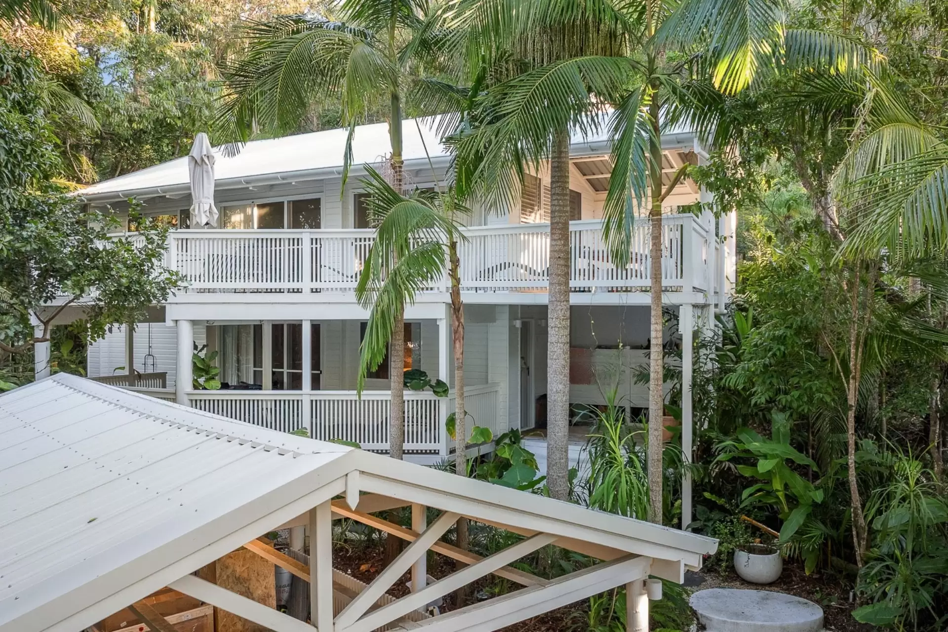 144 Broken Head Reserve Road, Broken Head Sold by Sydney Sotheby's International Realty - image 1