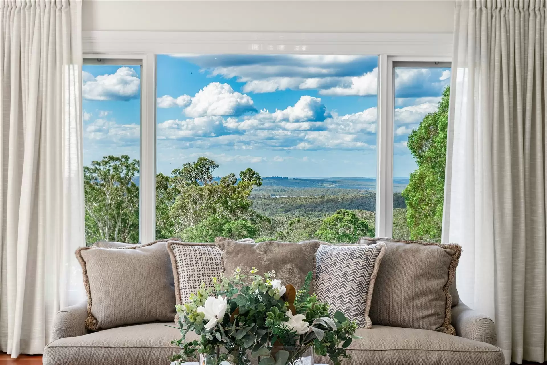 15 Gibraltar Road, Bowral For Sale by Sydney Sotheby's International Realty - image 8