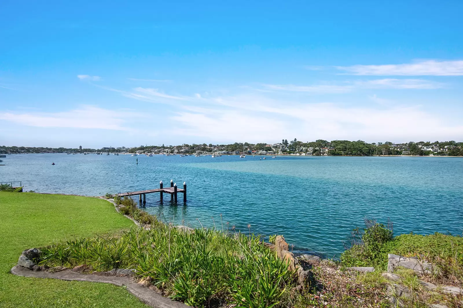2 Binaville Avenue, Burraneer Sold by Sydney Sotheby's International Realty - image 2