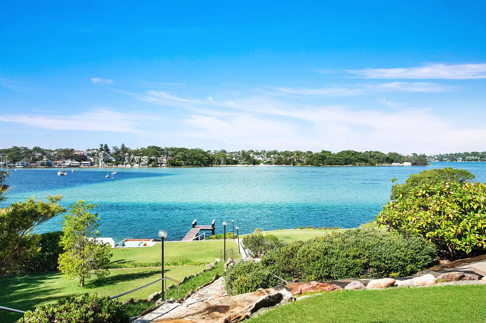 2 Binaville Avenue, Burraneer Sold by Sydney Sotheby's International Realty - image 9