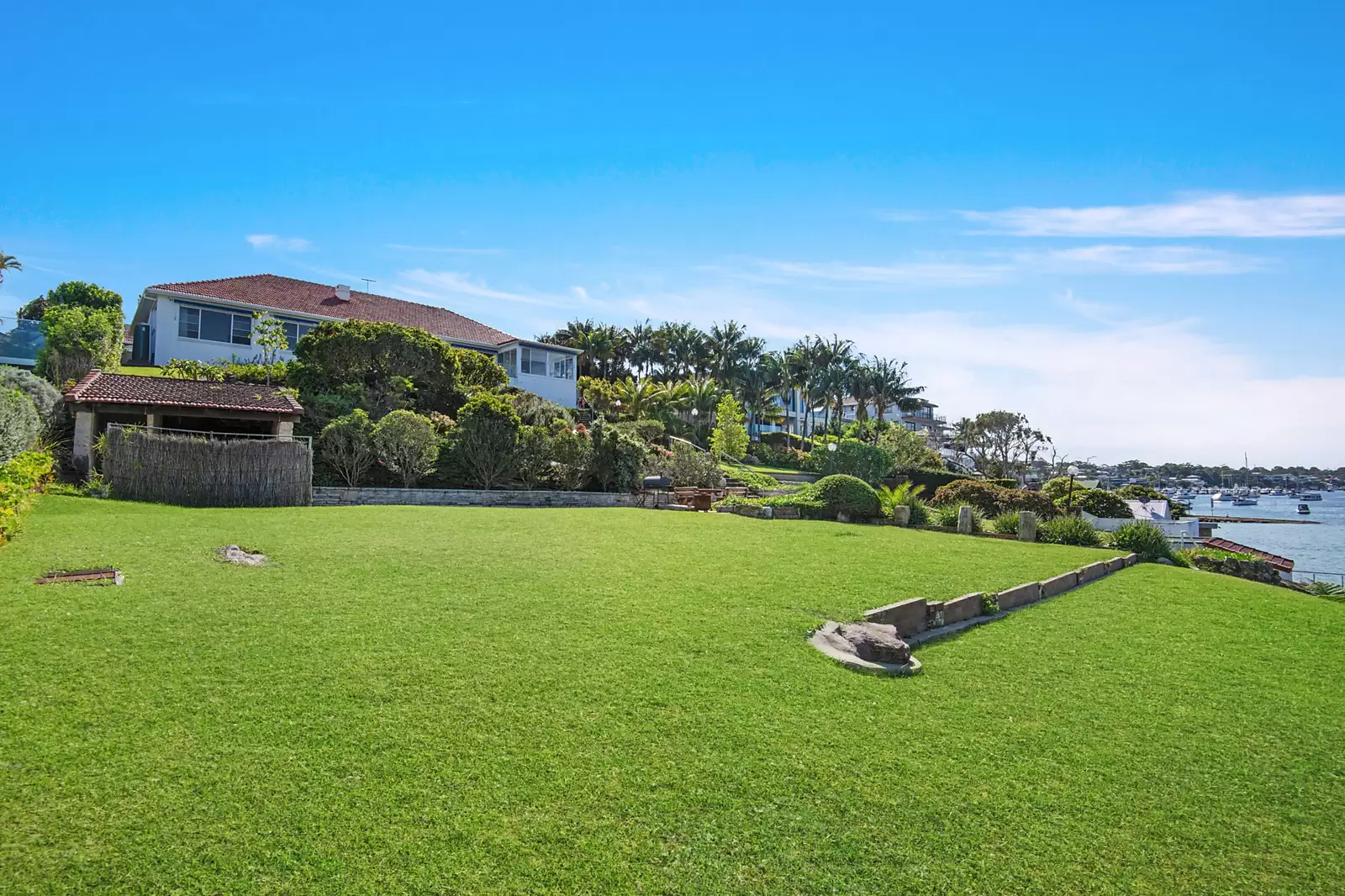 2 Binaville Avenue, Burraneer Sold by Sydney Sotheby's International Realty - image 13