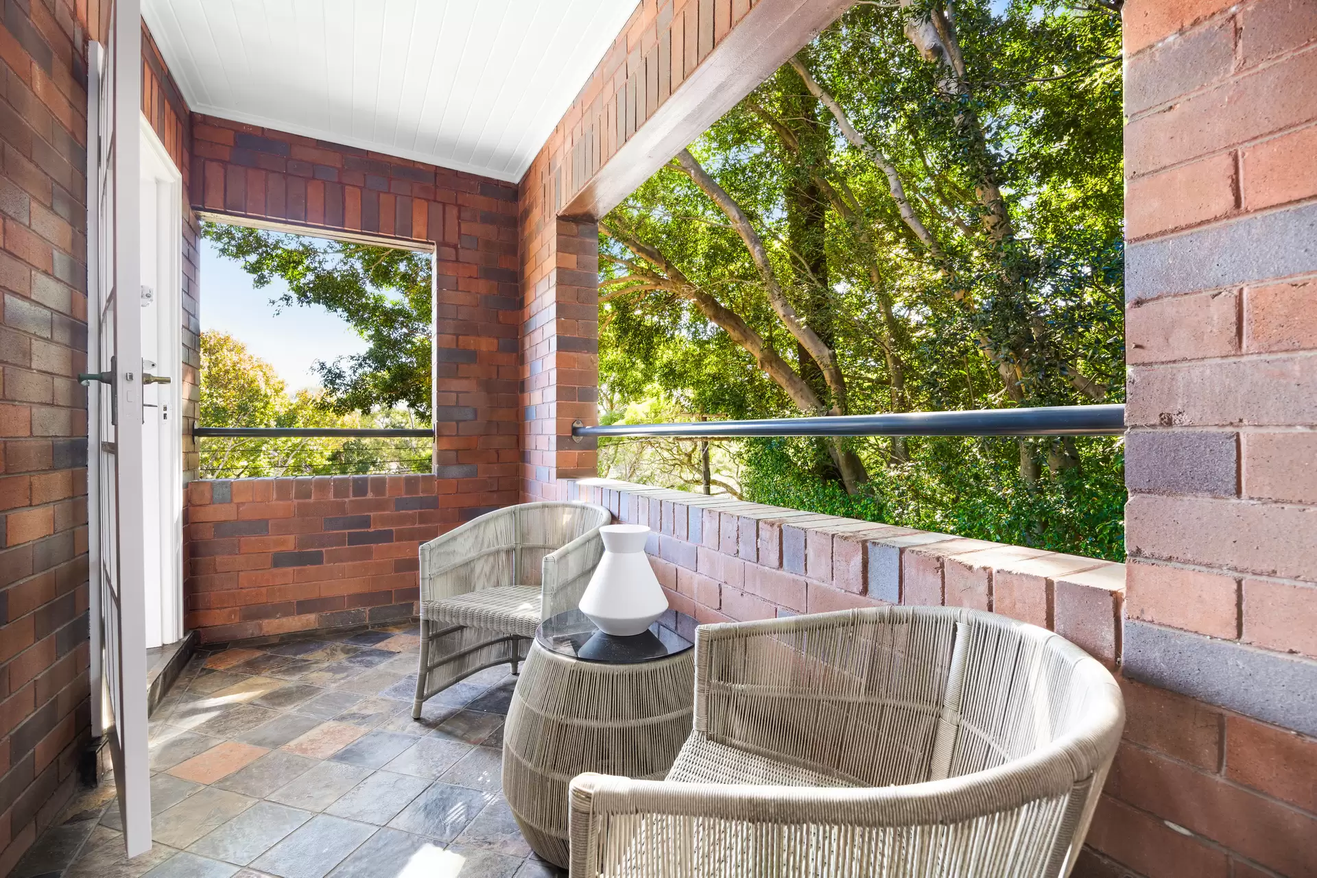 3/73 Wallaroy Road, Woollahra Sold by Sydney Sotheby's International Realty - image 1