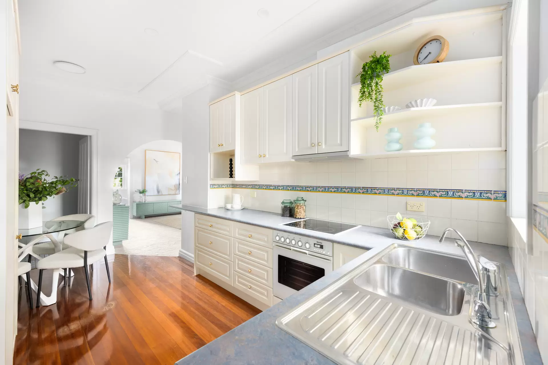 3/73 Wallaroy Road, Woollahra Sold by Sydney Sotheby's International Realty - image 1