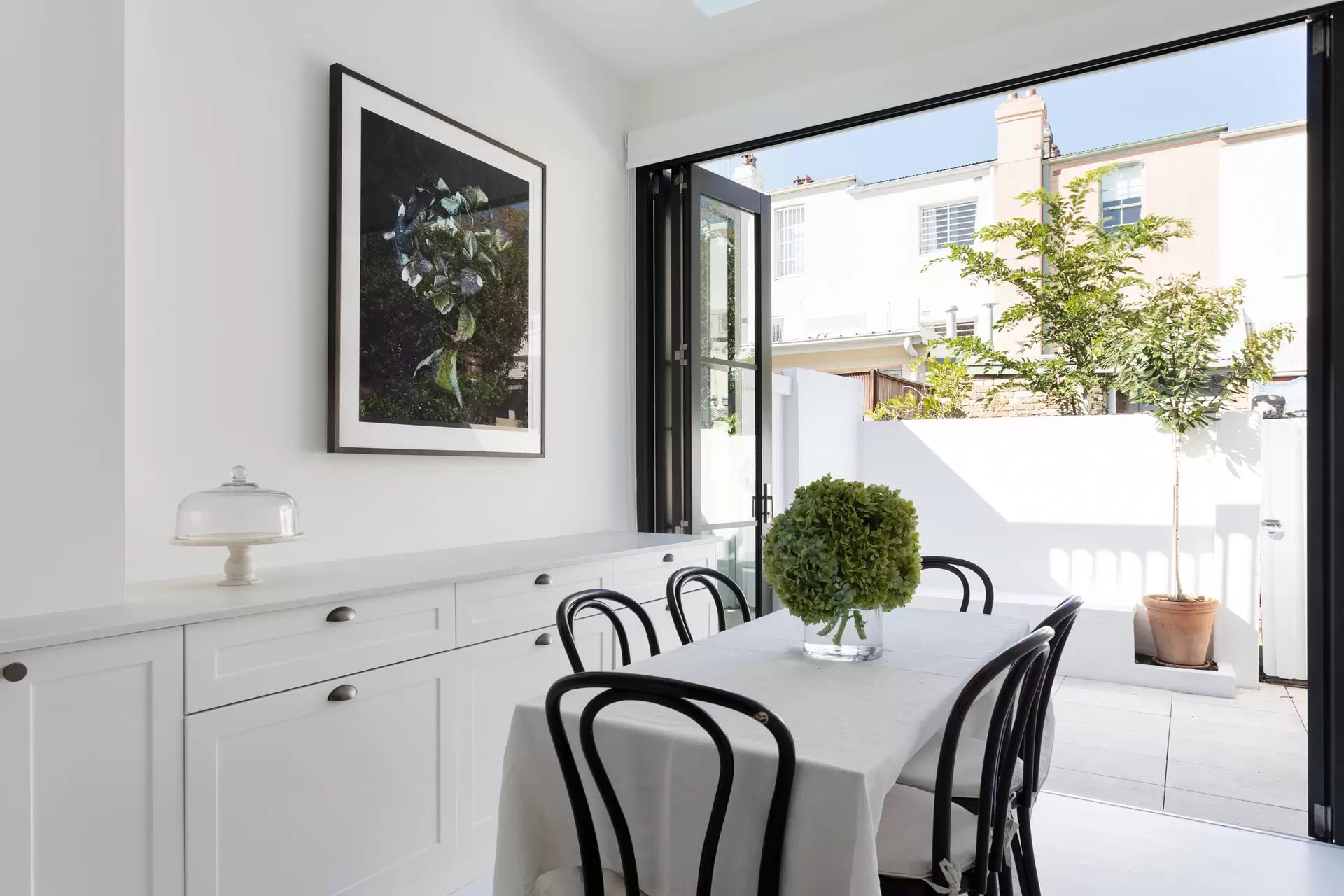 9 Bowden Street, Woollahra Sold by Sydney Sotheby's International Realty - image 1