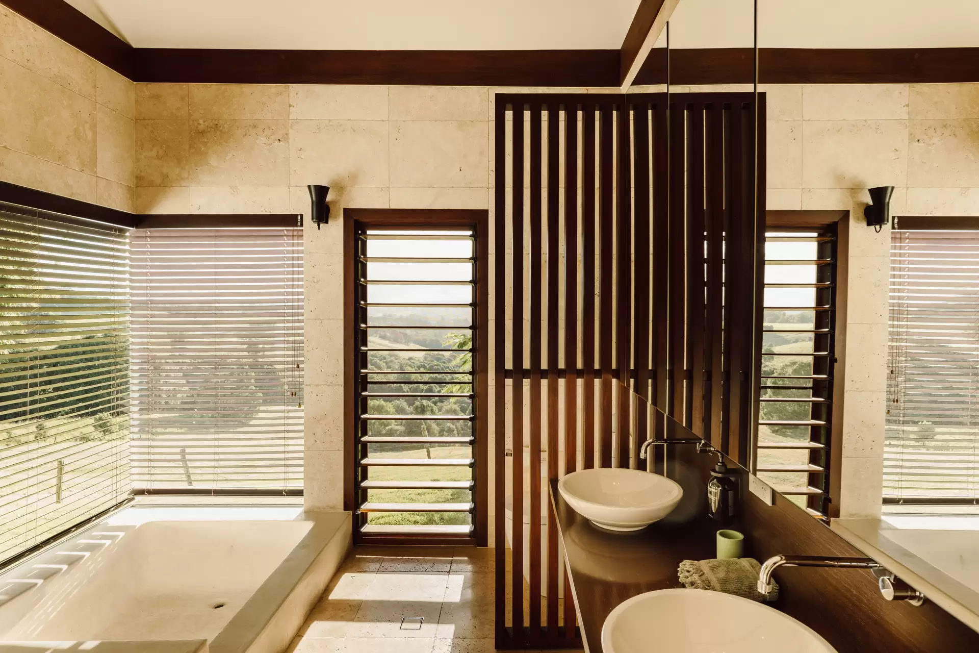 587 Fernleigh Road, Fernleigh For Sale by Sydney Sotheby's International Realty - image 16