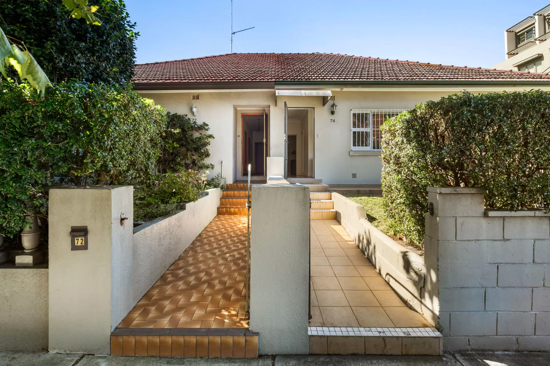72-74 Anzac Parade, Kensington Auction by Sydney Sotheby's International Realty - image 2