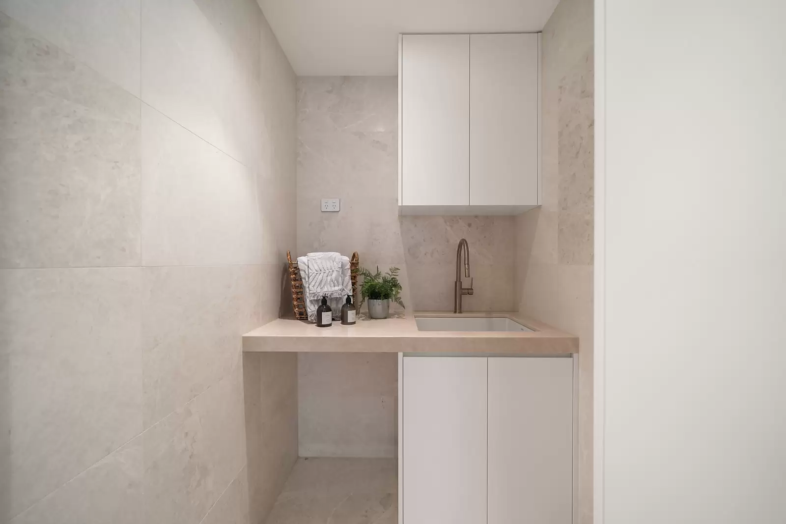 1/79-81 Dover Road, Rose Bay For Sale by Sydney Sotheby's International Realty - image 14