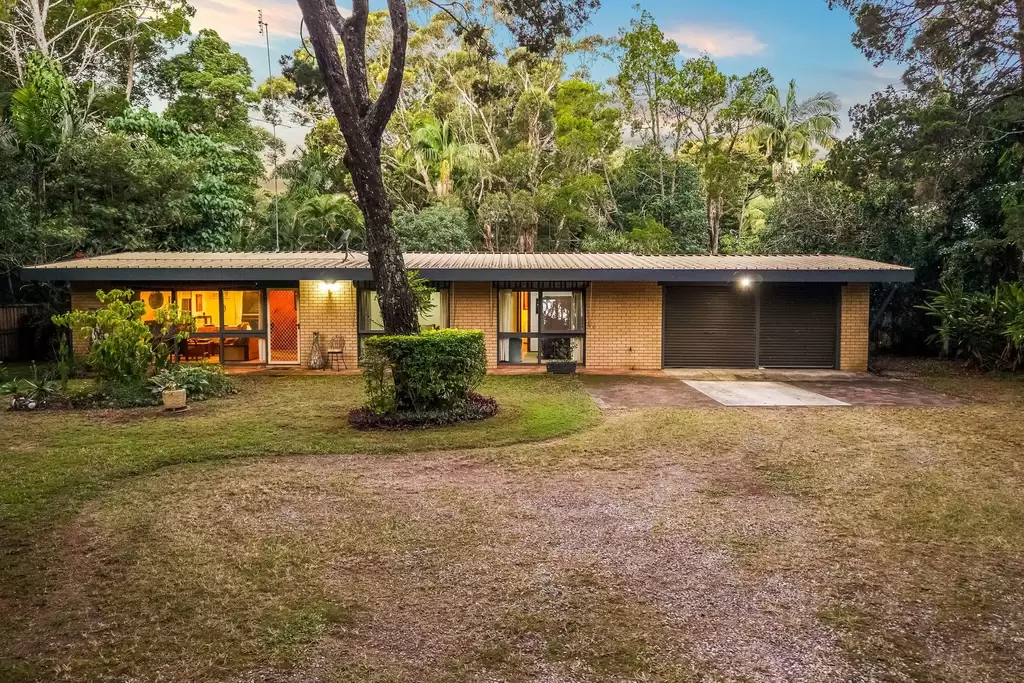 147-149 Broken Head Road, Suffolk Park For Sale by Sydney Sotheby's International Realty
