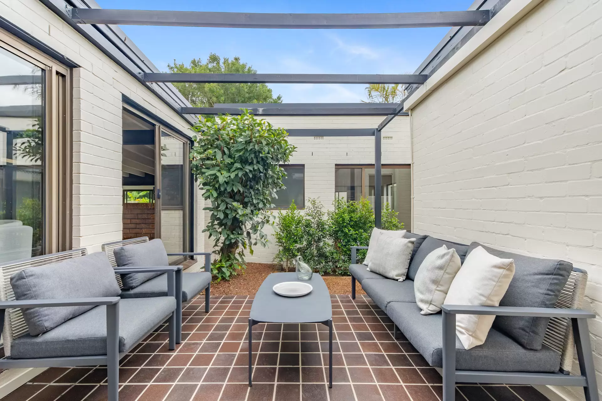6 Ingram Street, Kensington Sold by Sydney Sotheby's International Realty - image 3