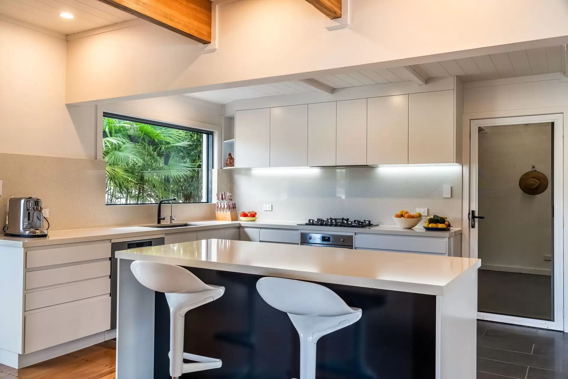 13 Goolara Court, Ocean Shores For Sale by Sydney Sotheby's International Realty - image 10