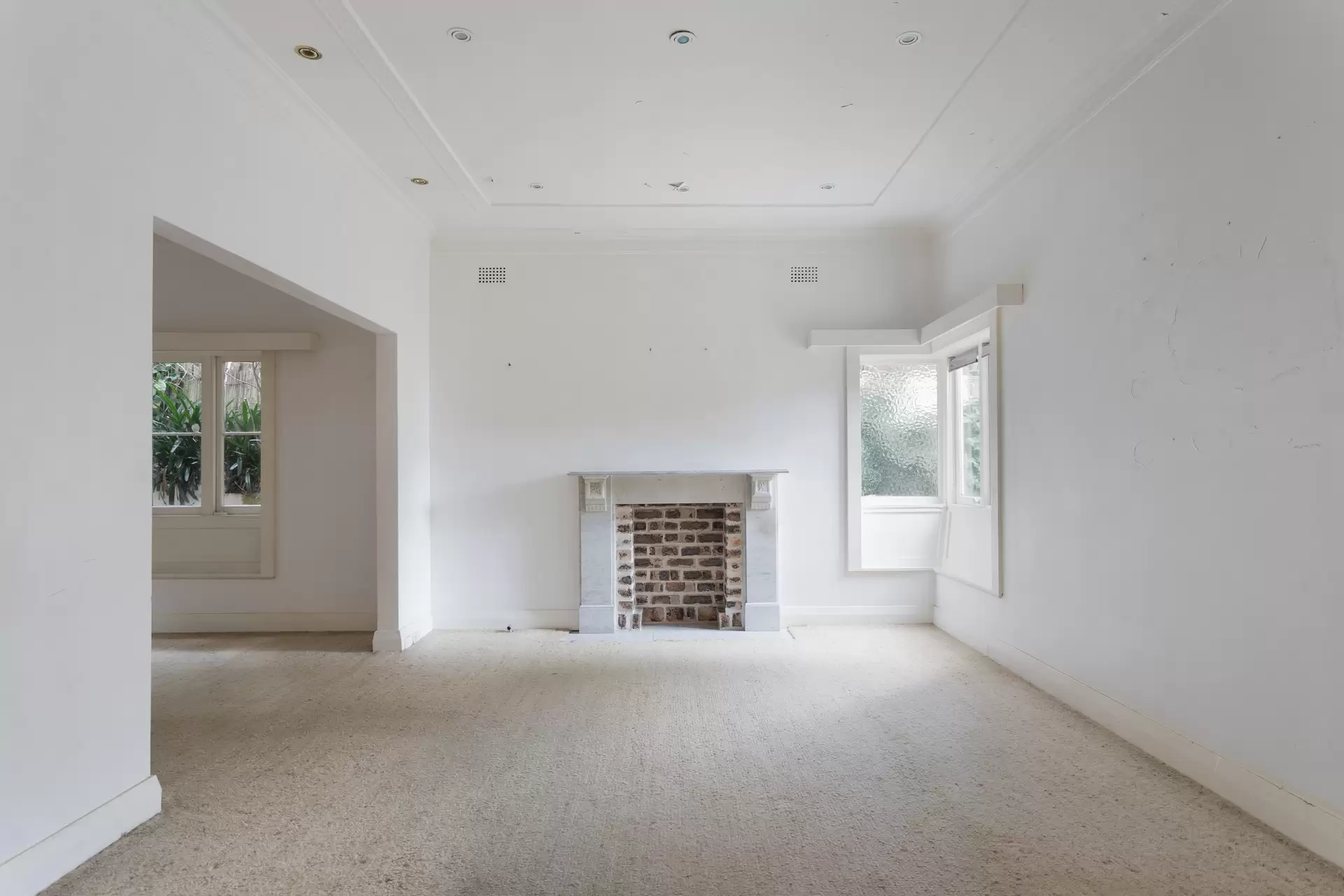 115 Manning Road, Woollahra Auction by Sydney Sotheby's International Realty - image 1