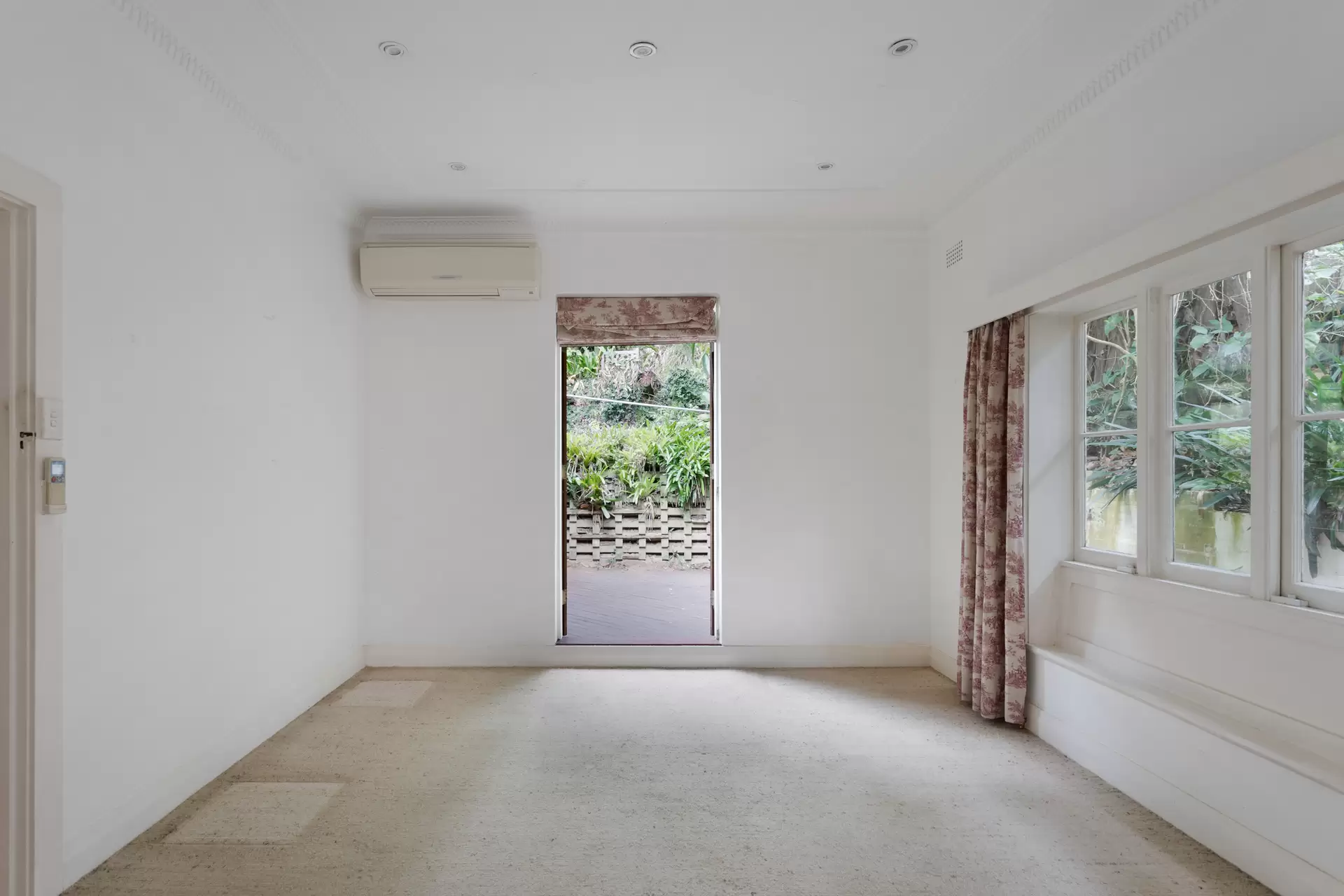 115 Manning Road, Woollahra Auction by Sydney Sotheby's International Realty - image 1