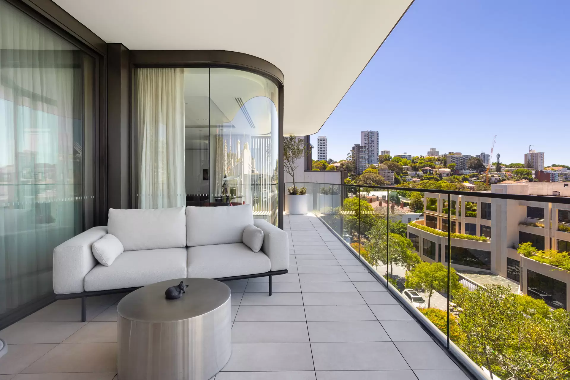501/34 Cross Street, Double Bay Auction by Sydney Sotheby's International Realty - image 1