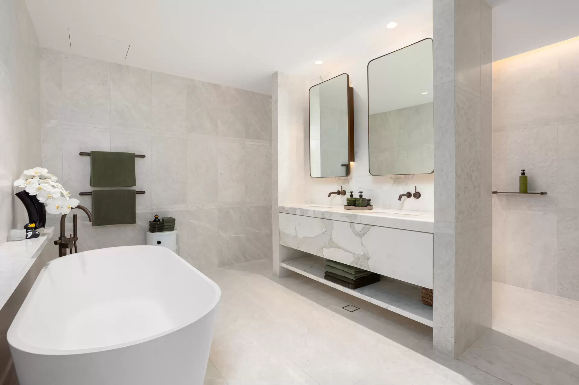 501/34 Cross Street, Double Bay Auction by Sydney Sotheby's International Realty - image 1