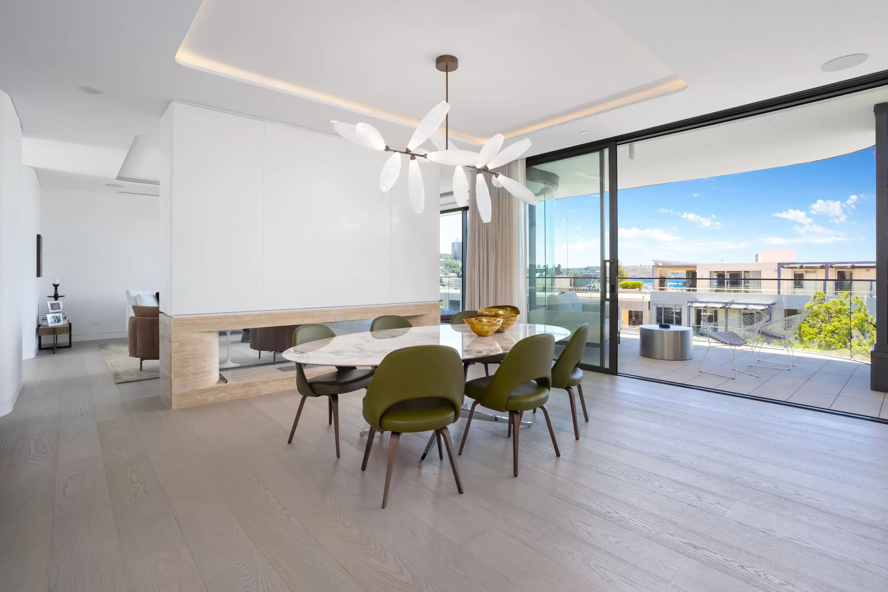 501/34 Cross Street, Double Bay Auction by Sydney Sotheby's International Realty - image 3