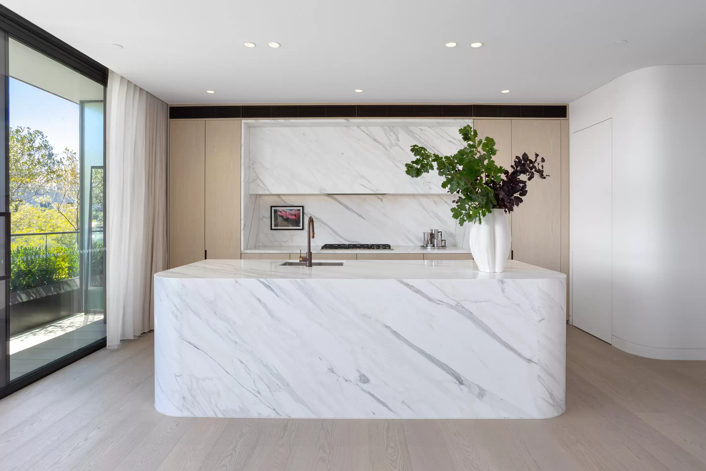 501/34 Cross Street, Double Bay Auction by Sydney Sotheby's International Realty - image 4