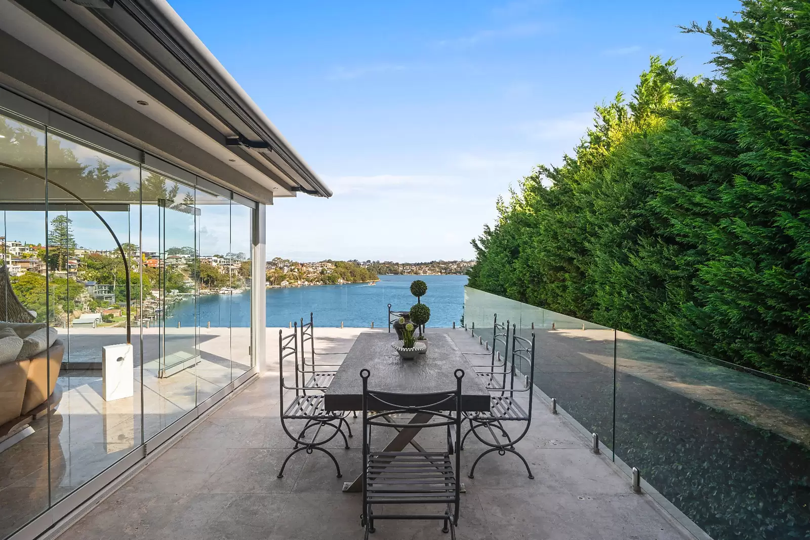 30 Pleasant Way, Blakehurst For Sale by Sydney Sotheby's International Realty - image 4