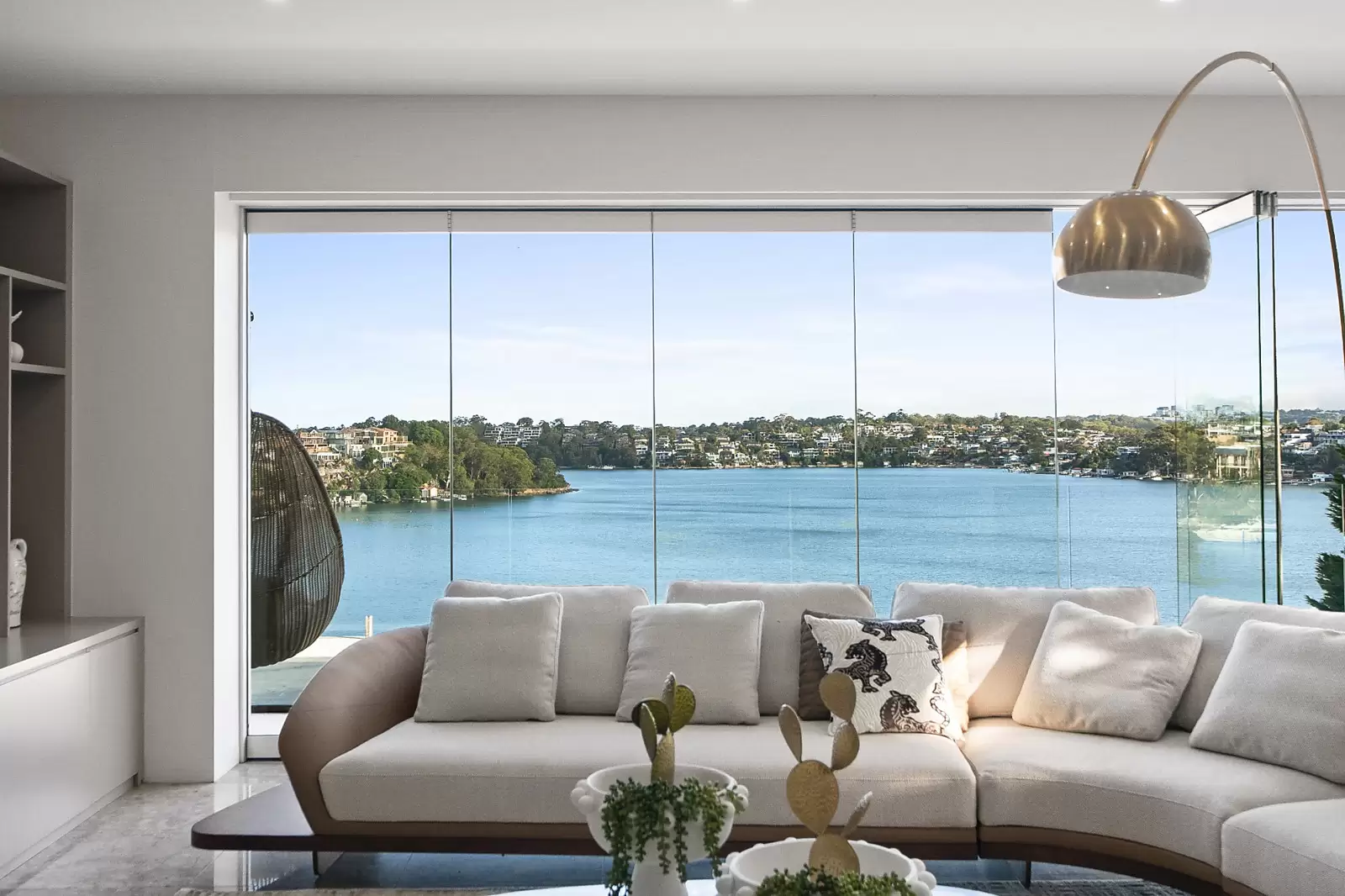 30 Pleasant Way, Blakehurst For Sale by Sydney Sotheby's International Realty - image 3