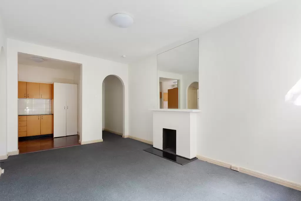 2/36 Manning Road, Double Bay Auction by Sydney Sotheby's International Realty