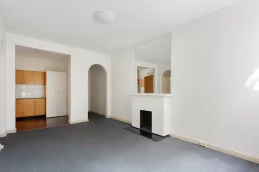 2/36 Manning Road, Double Bay Auction by Sydney Sotheby's International Realty