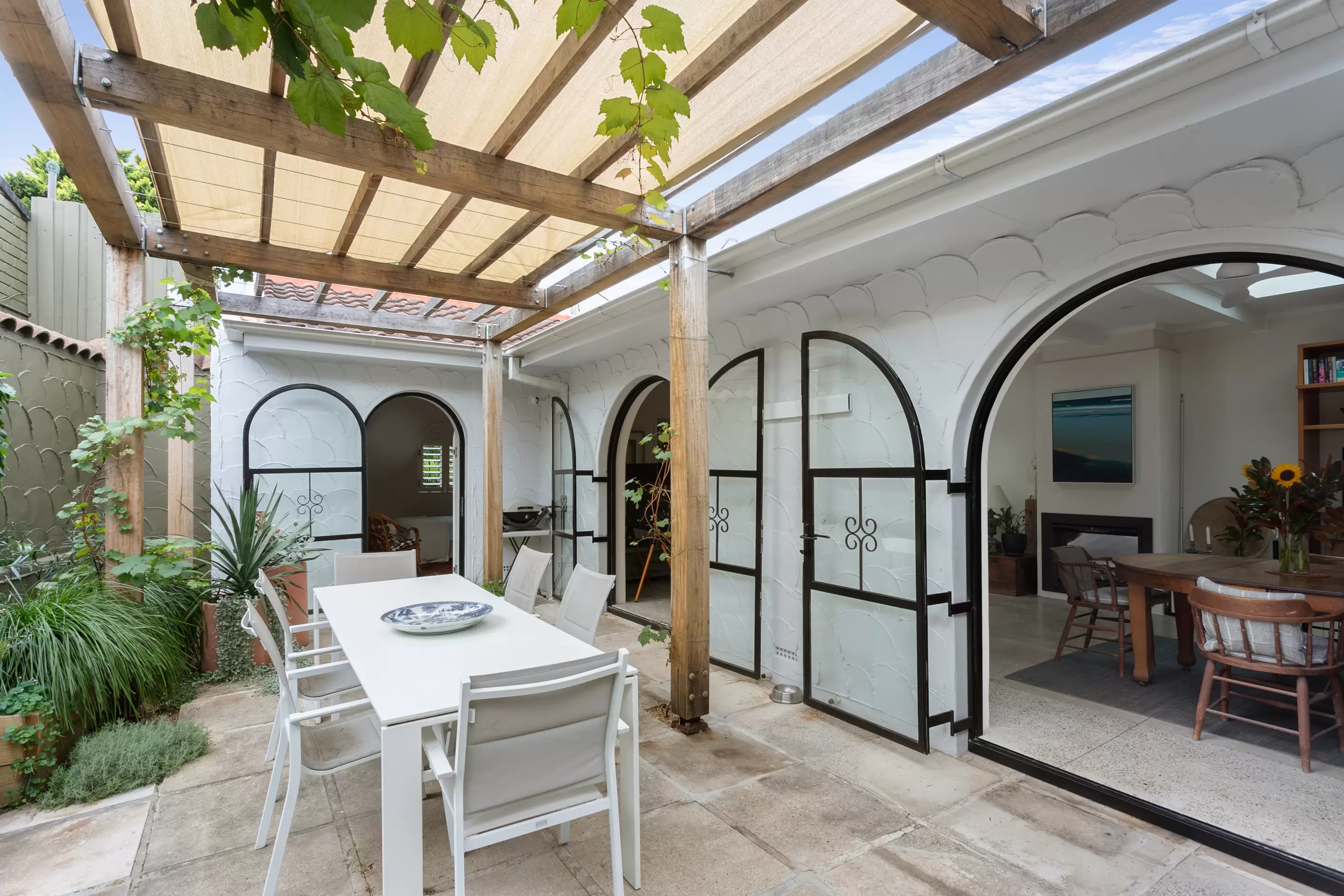 18-20 Artlett Street, Edgecliff Sold by Sydney Sotheby's International Realty - image 5