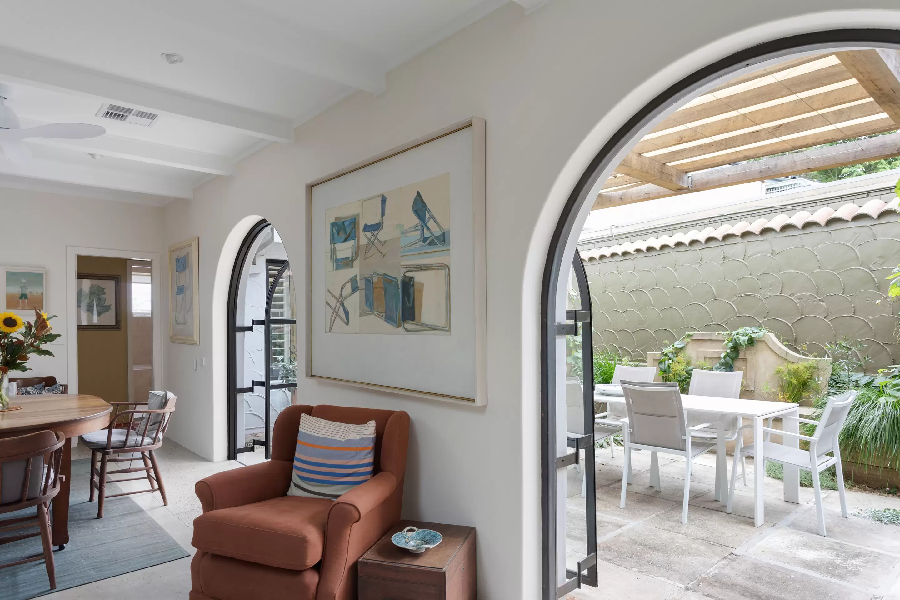 18-20 Artlett Street, Edgecliff Sold by Sydney Sotheby's International Realty - image 2