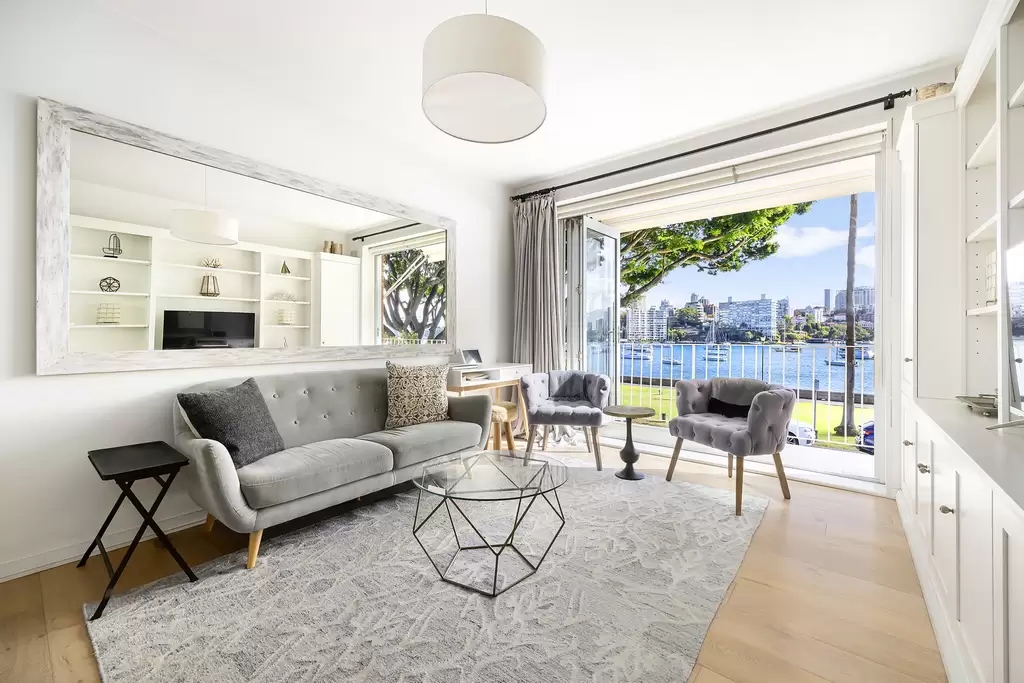 2/78 New Beach Road, Darling Point Auction by Sydney Sotheby's International Realty