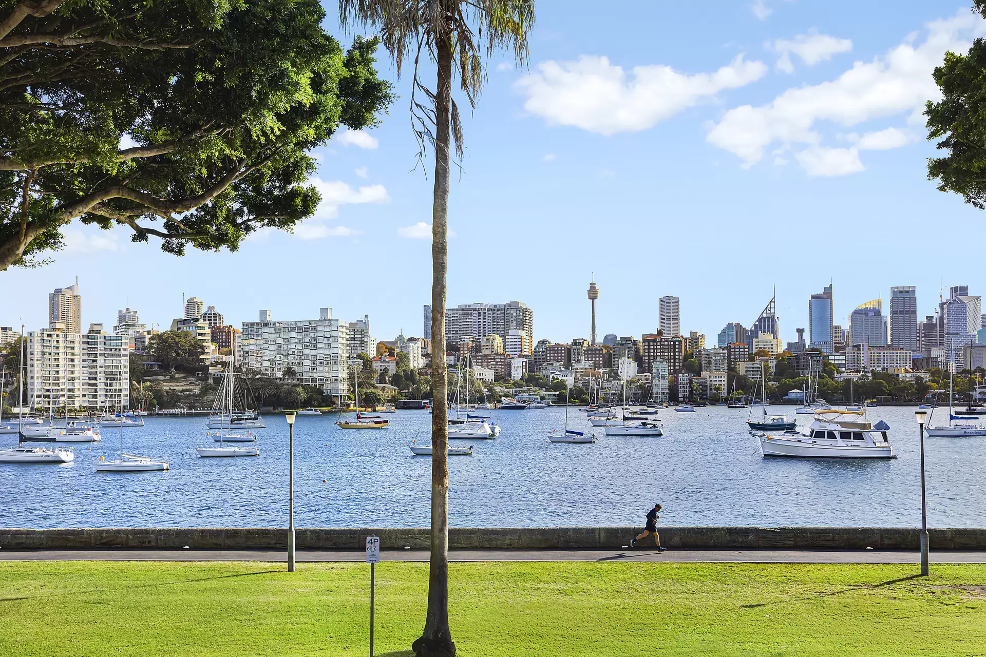 2/78 New Beach Road, Darling Point Auction by Sydney Sotheby's International Realty - image 4