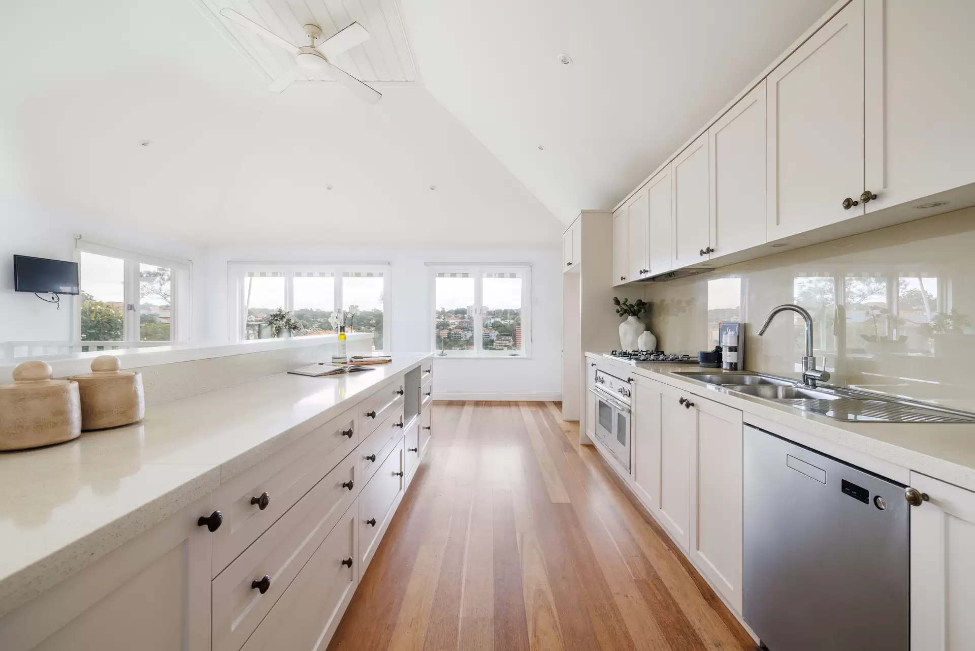 123 Cremorne Road, Cremorne Point Auction by Sydney Sotheby's International Realty - image 1
