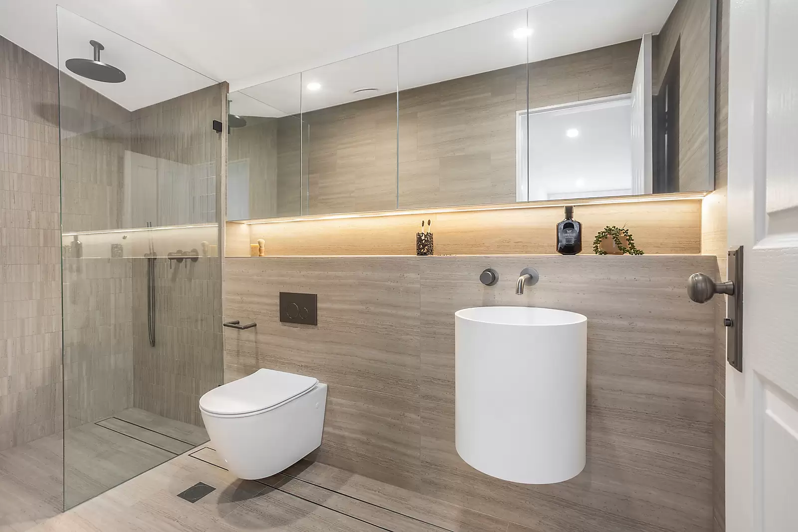 64 The Grand Parade, Brighton-le-sands Auction by Sydney Sotheby's International Realty - image 11