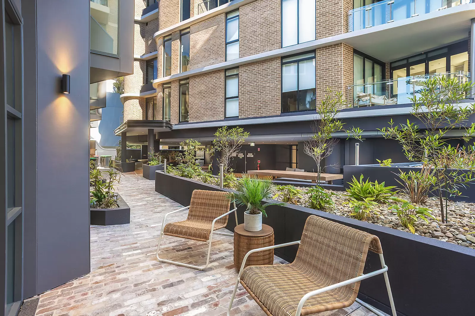 64 The Grand Parade, Brighton-le-sands Auction by Sydney Sotheby's International Realty - image 14