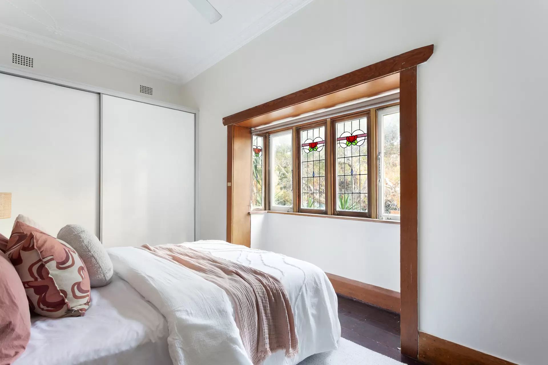 4/29 Beach Road, Bondi Beach Auction by Sydney Sotheby's International Realty - image 1