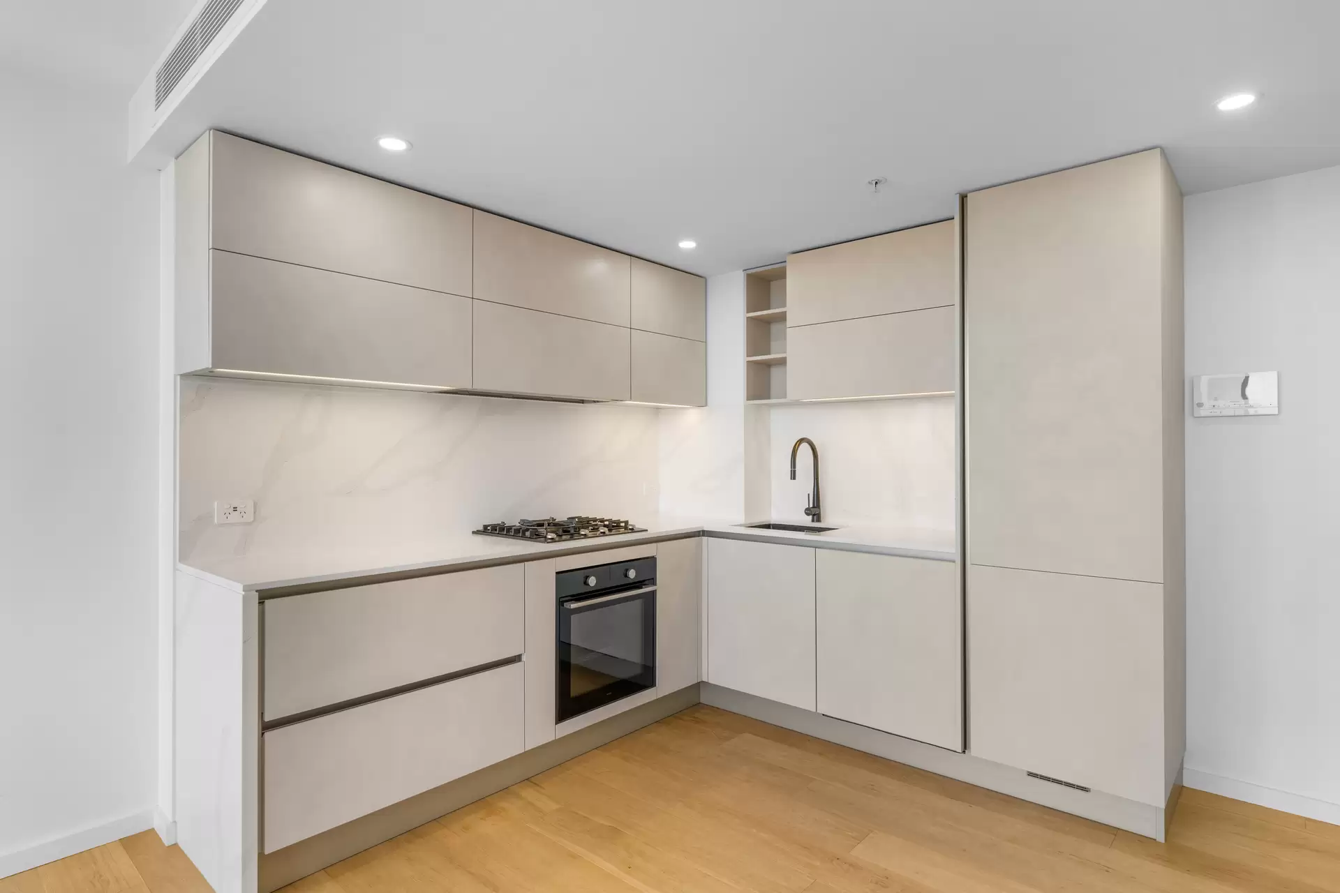 1006/85-97 New South Head Road, Rushcutters Bay Leased by Sydney Sotheby's International Realty - image 1