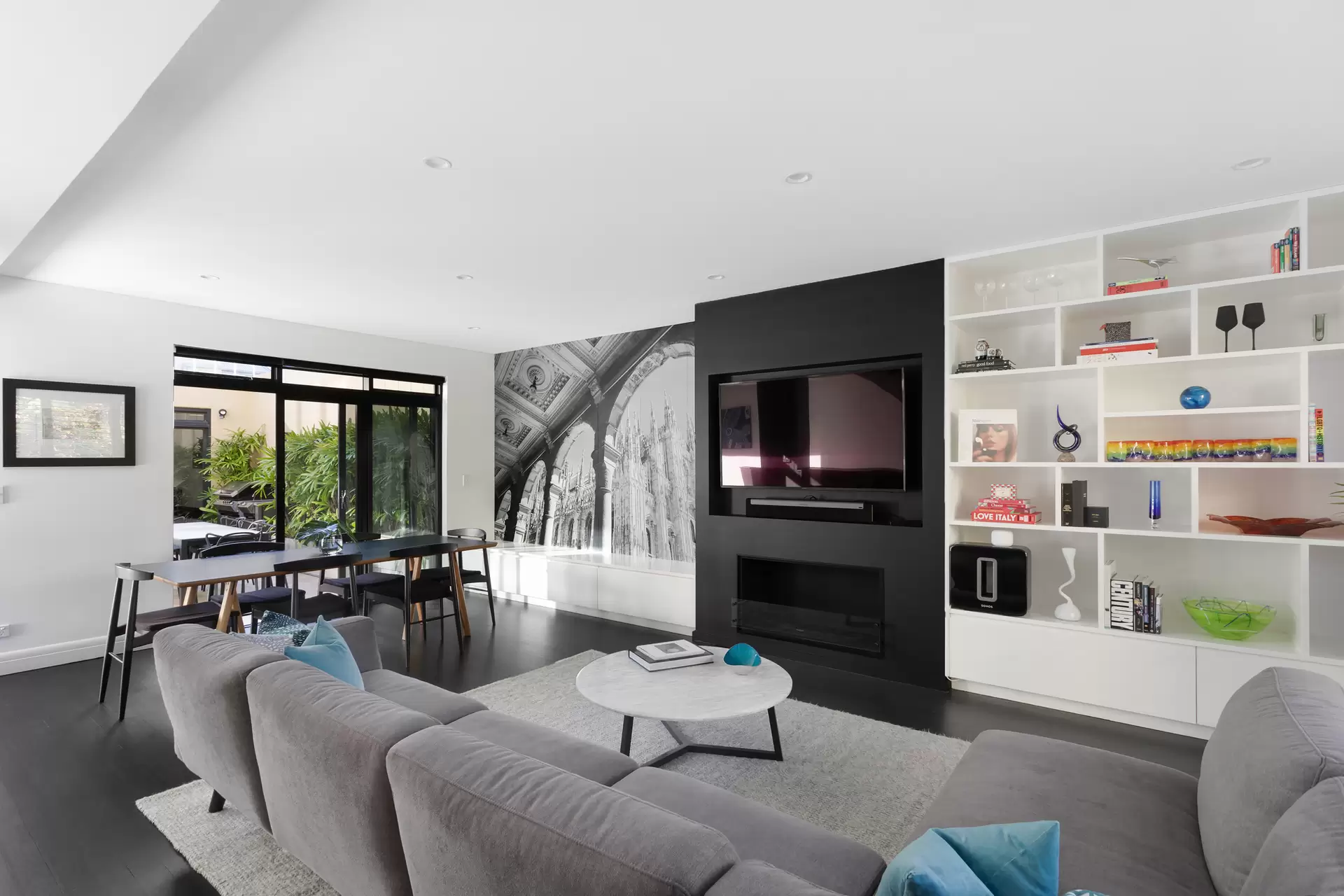 33 Mount Street Walk, Pyrmont Auction by Sydney Sotheby's International Realty - image 1