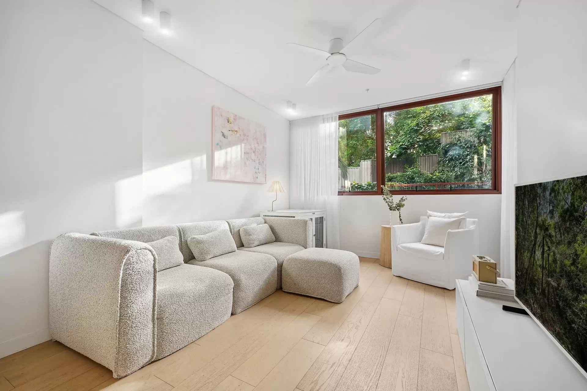 2/40 Dutruc Street, Randwick Auction by Sydney Sotheby's International Realty - image 2
