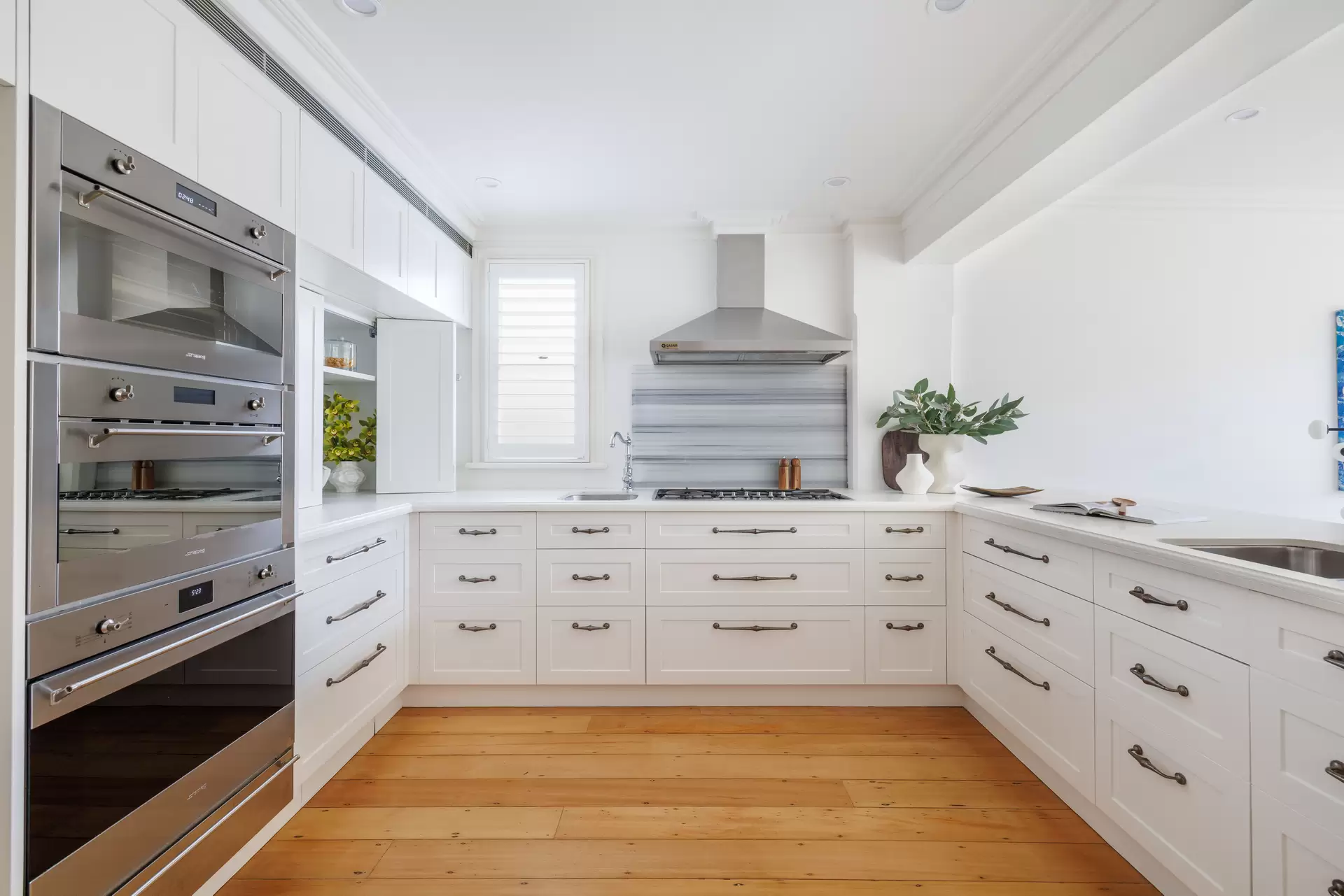 2 Woodstock Street, Bondi Junction Auction by Sydney Sotheby's International Realty - image 1