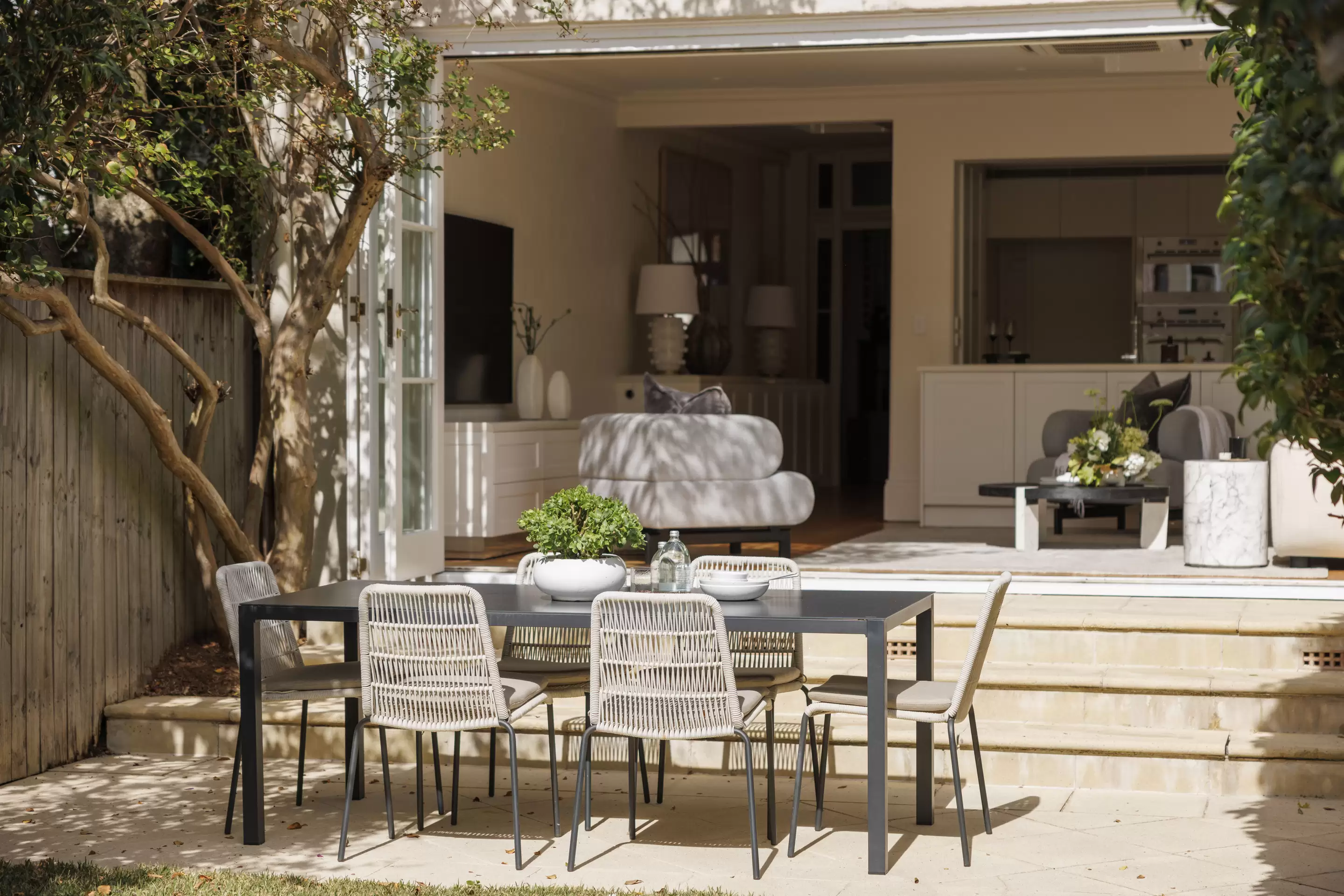 2 Woodstock Street, Bondi Junction Auction by Sydney Sotheby's International Realty - image 3