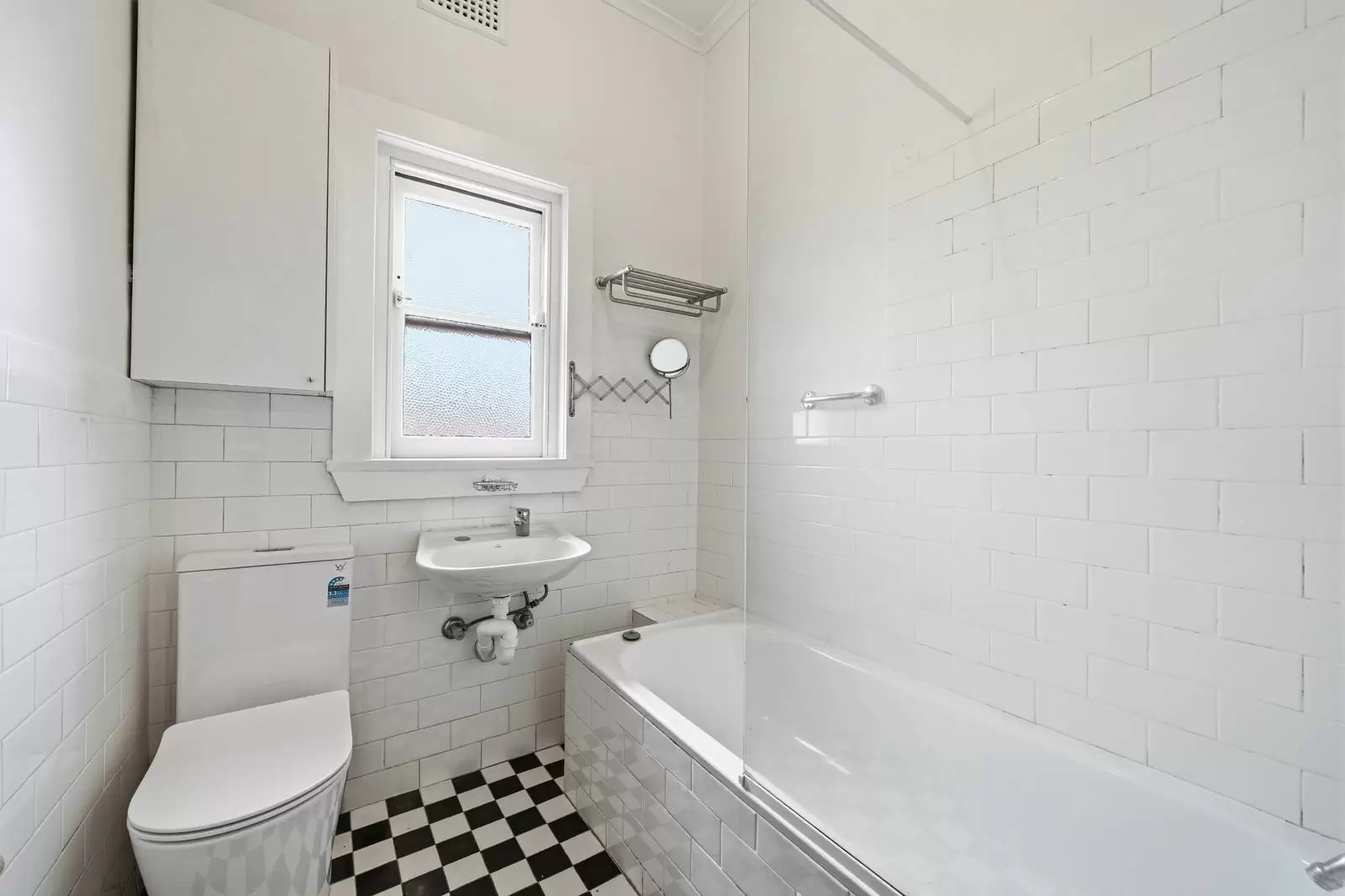 4/393 Old South Head Road, North Bondi For Lease by Sydney Sotheby's International Realty - image 5