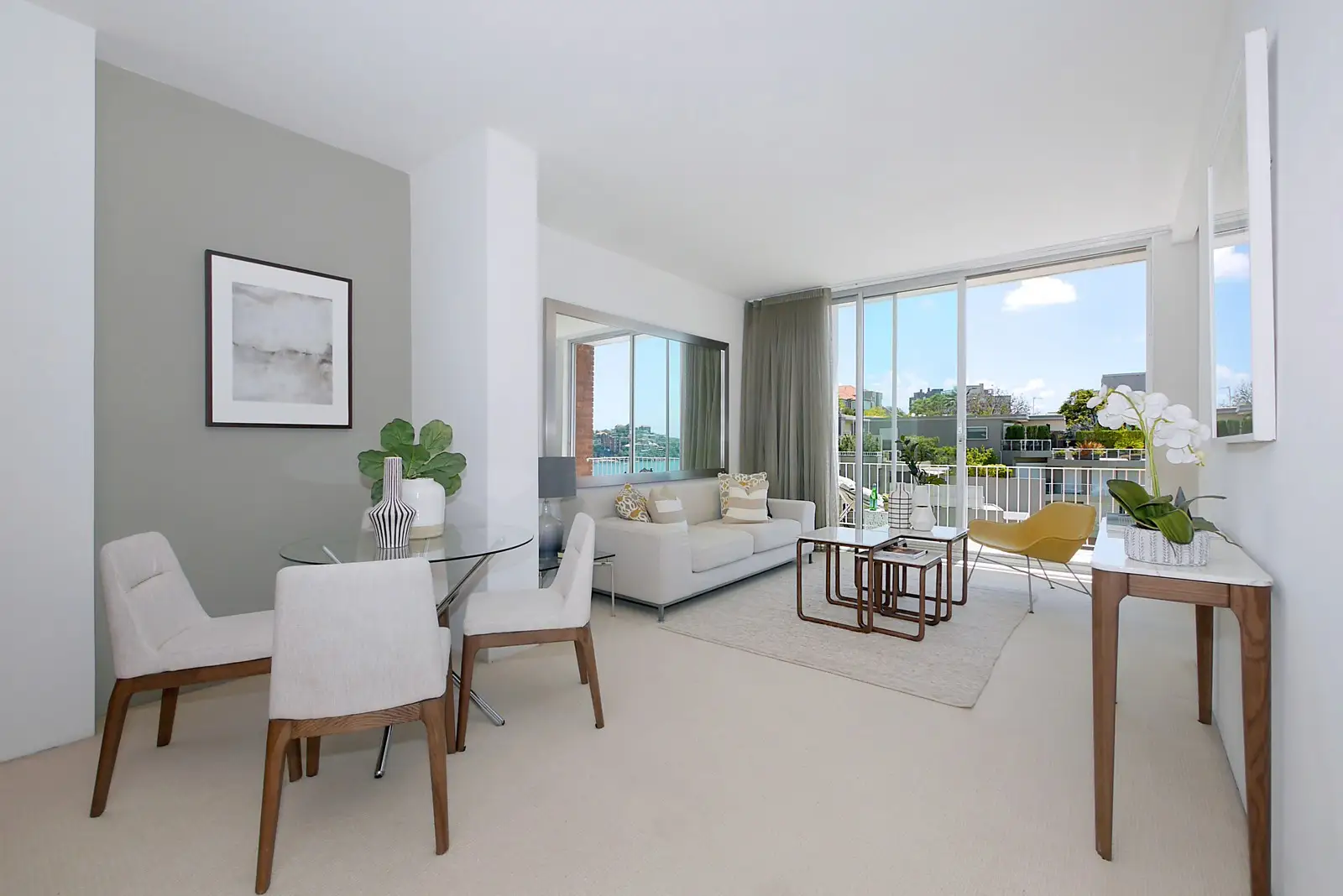 95/35a Sutherland Crescent, Darling Point Sold by Sydney Sotheby's International Realty - image 1