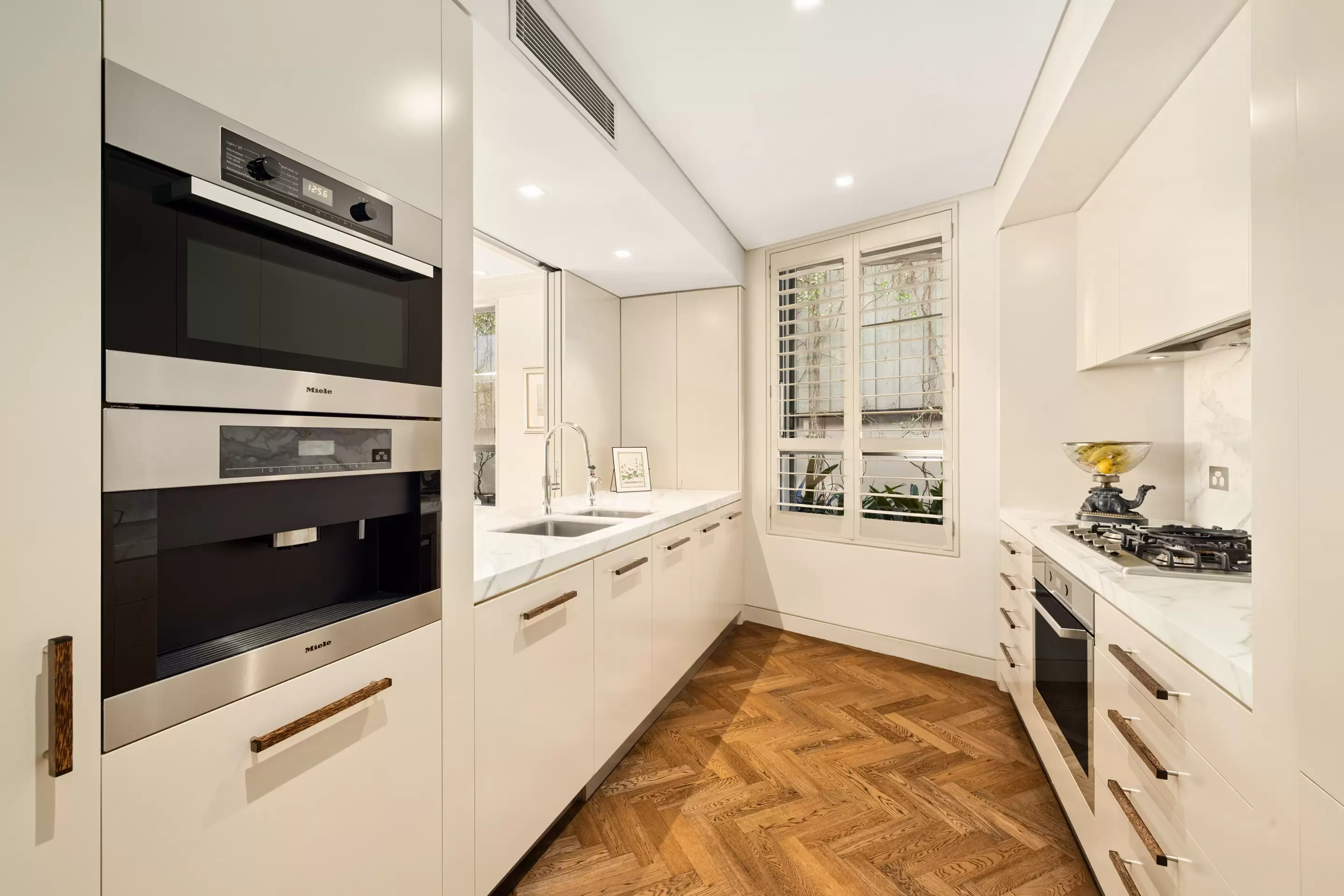 1/53 New Beach Road, Darling Point For Sale by Sydney Sotheby's International Realty - image 10