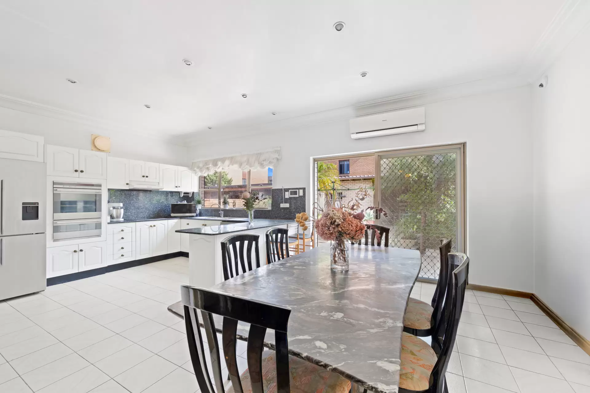 44 Middlemiss Street, Mascot For Sale by Sydney Sotheby's International Realty - image 6
