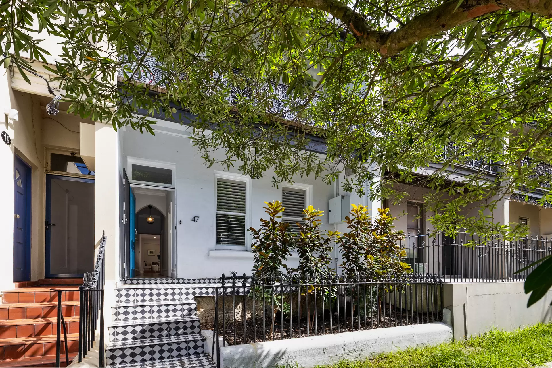 47 Denison Street, Bondi Junction Auction by Sydney Sotheby's International Realty - image 1
