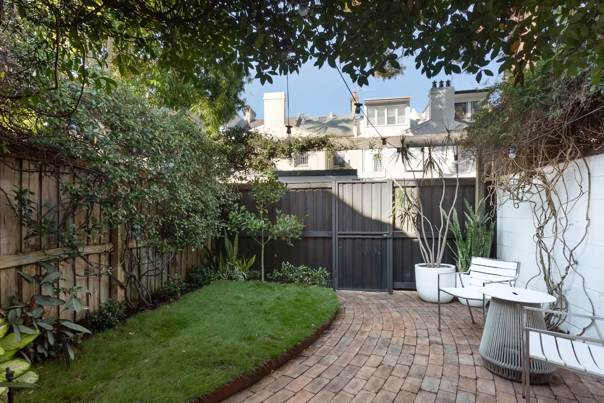 33 Mort Street, Surry Hills Auction by Sydney Sotheby's International Realty - image 1