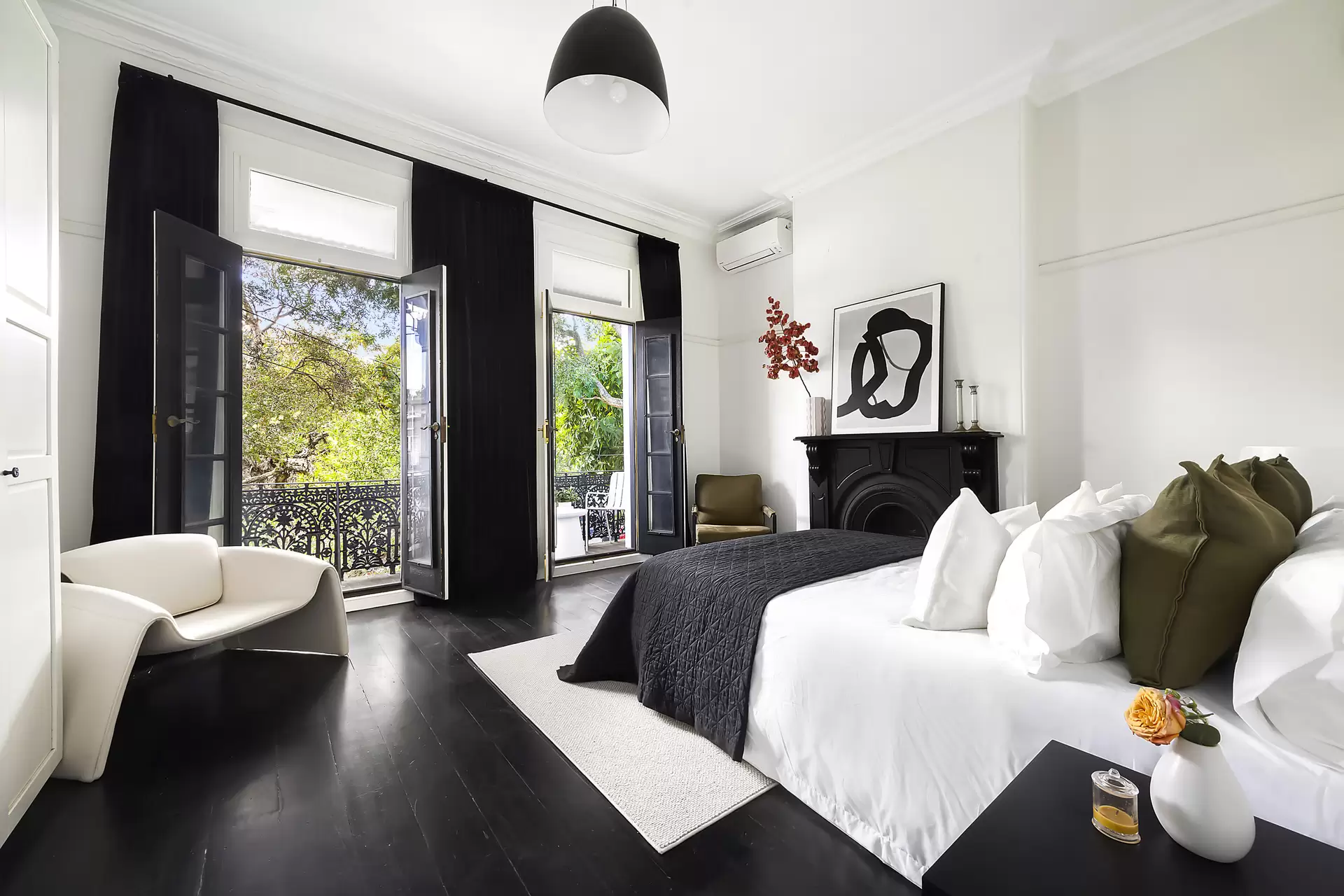 160 Alice Street, Newtown Auction by Sydney Sotheby's International Realty - image 3