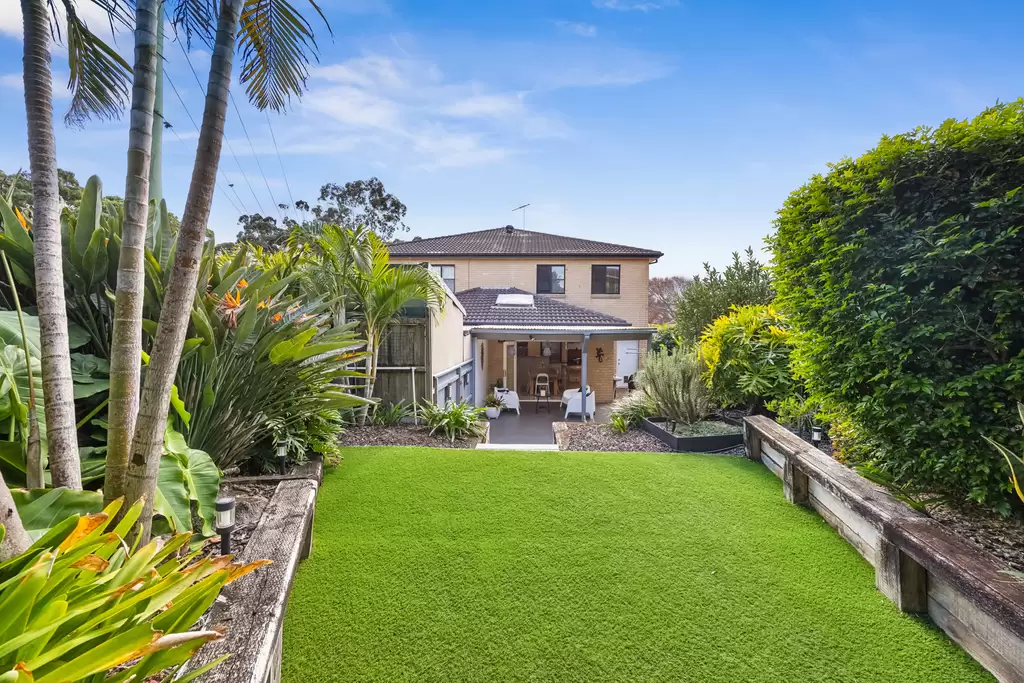 1A Brisbane Street, Chifley Auction by Sydney Sotheby's International Realty