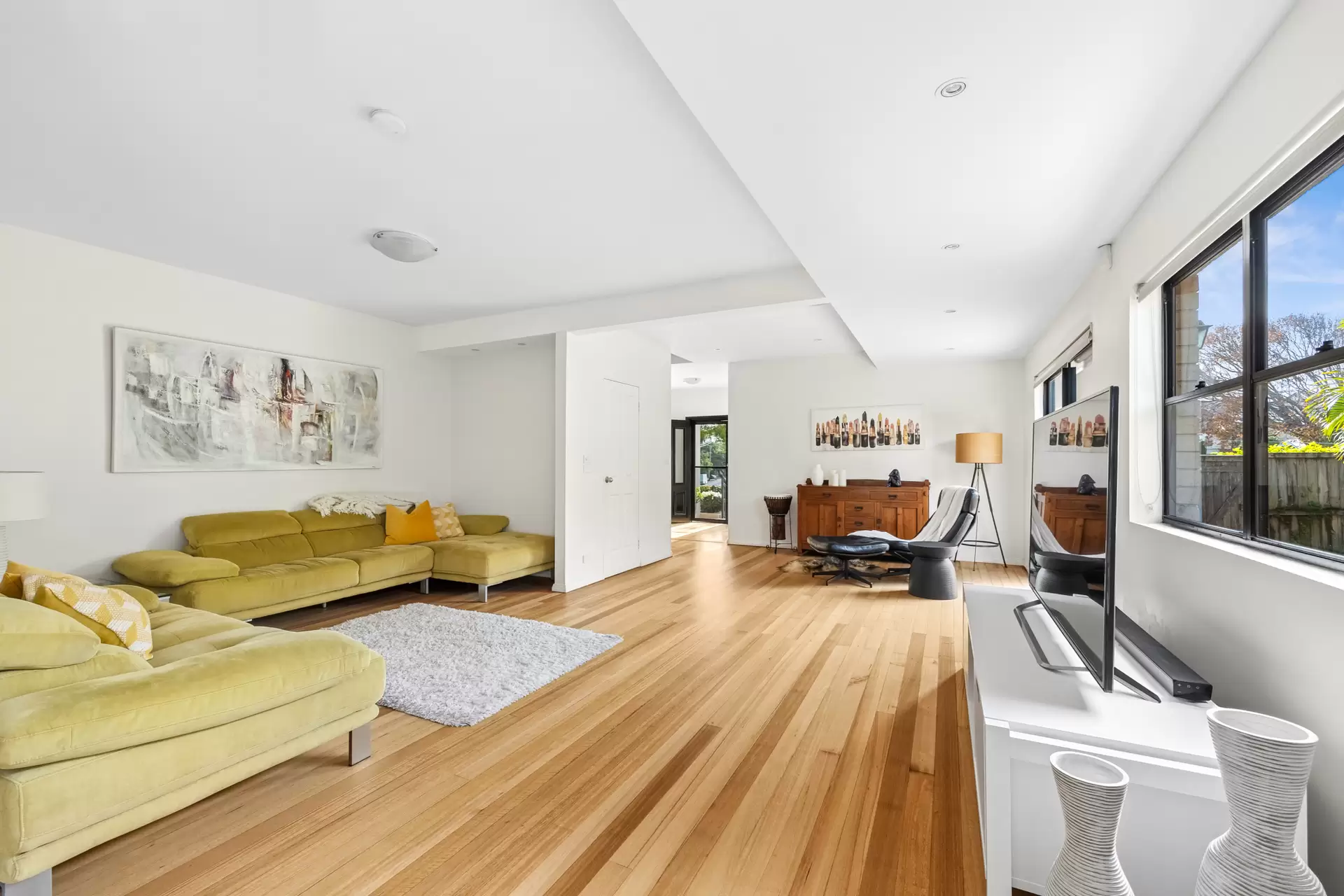 1A Brisbane Street, Chifley Sold by Sydney Sotheby's International Realty - image 2
