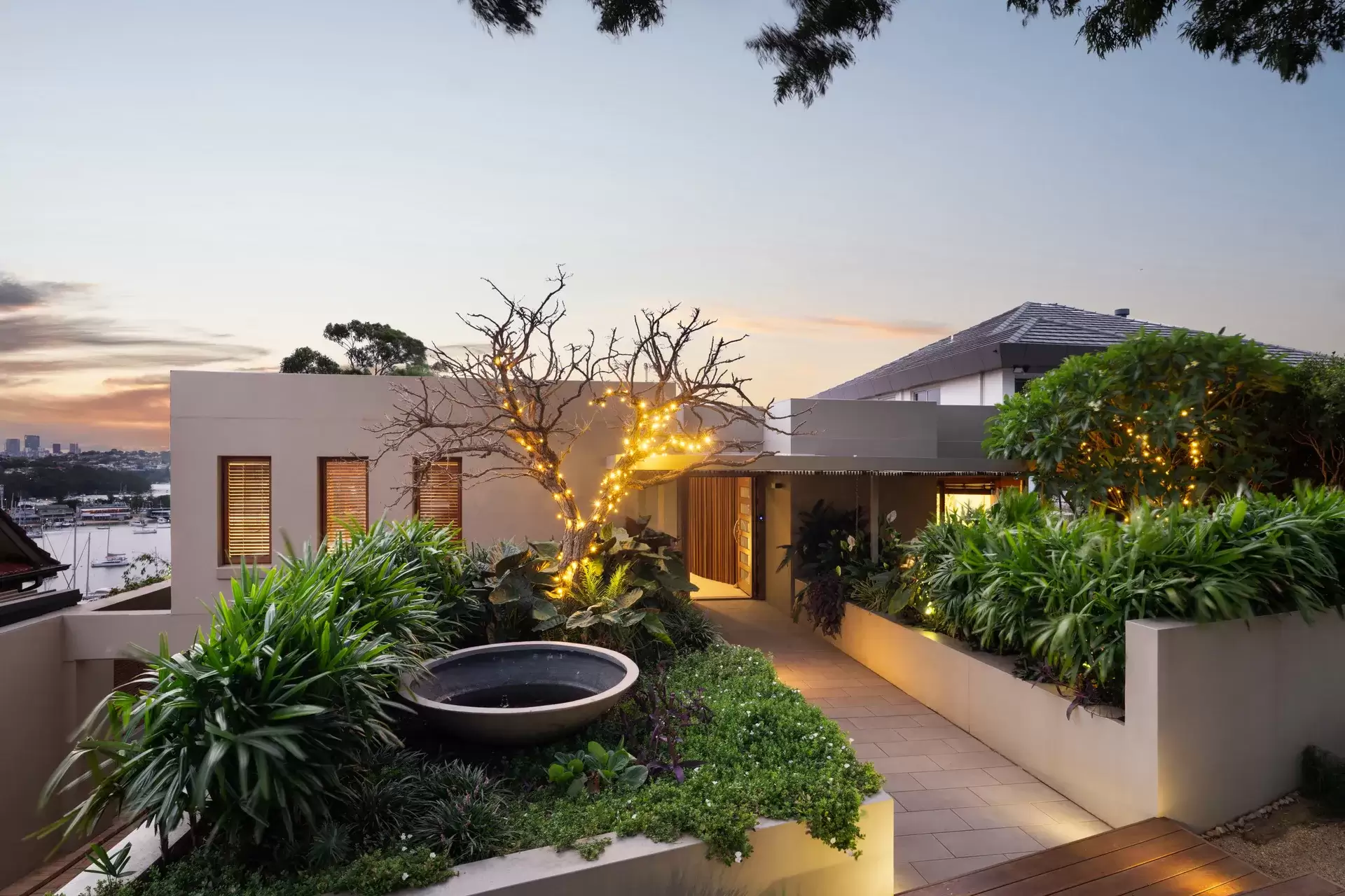 15 Peronne Avenue, Clontarf Sold by Sydney Sotheby's International Realty - image 19