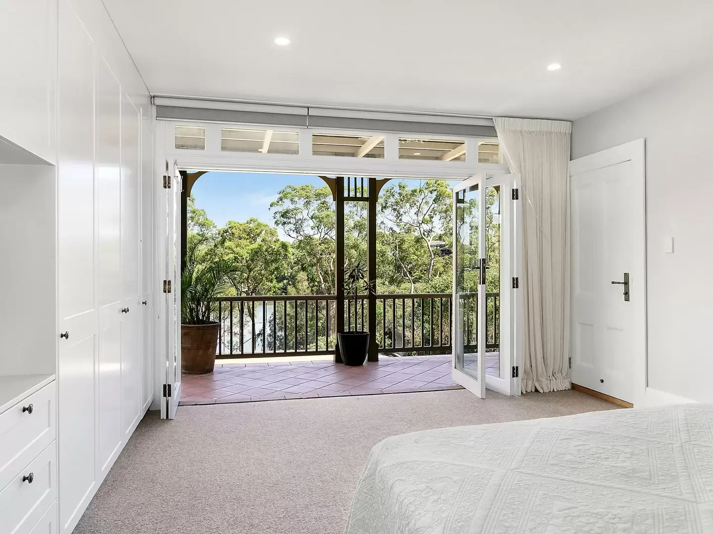 1 Dettmann Avenue, Longueville Sold by Sydney Sotheby's International Realty - image 8