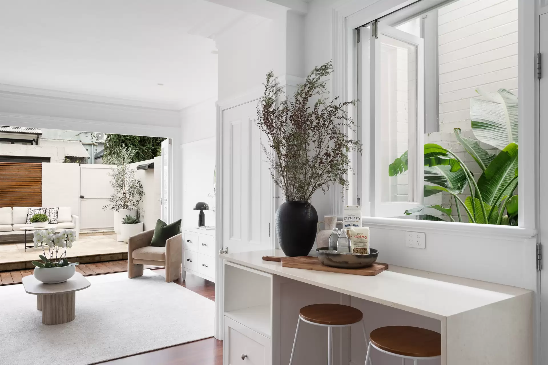 12 Hopetoun Street, Paddington Auction by Sydney Sotheby's International Realty - image 1