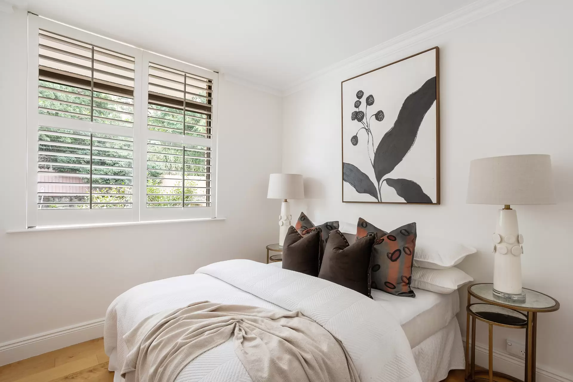11/16 Greenoaks Avenue, Darling Point Auction by Sydney Sotheby's International Realty - image 1